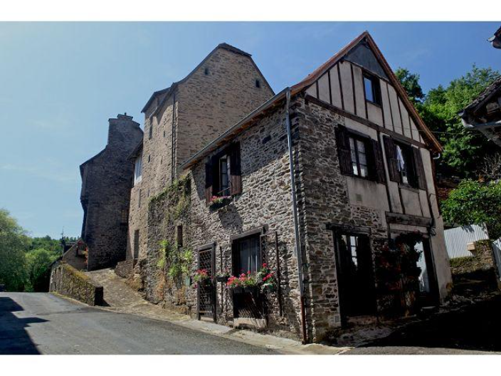 Image No.1-Maison de village de 2 chambres à vendre à Ségur-le-Château