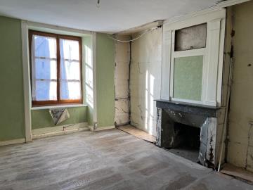 5934_immo_berthou_coussac_bonneval_ancien-commerce_apartement_bourg--9-
