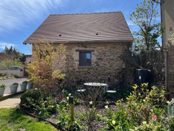 5964_immo_berthou_st_yrieix_la_perche_maison_renovee_jardin_grange_proche_commerce--5-