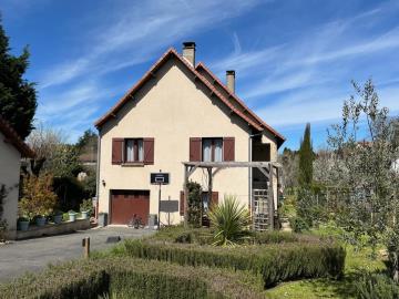 5964_immo_berthou_st_yrieix_la_perche_maison_renovee_jardin_grange_proche_commerce--41-