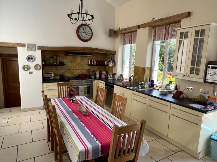 Image No.9-4 Bed Farmhouse for sale