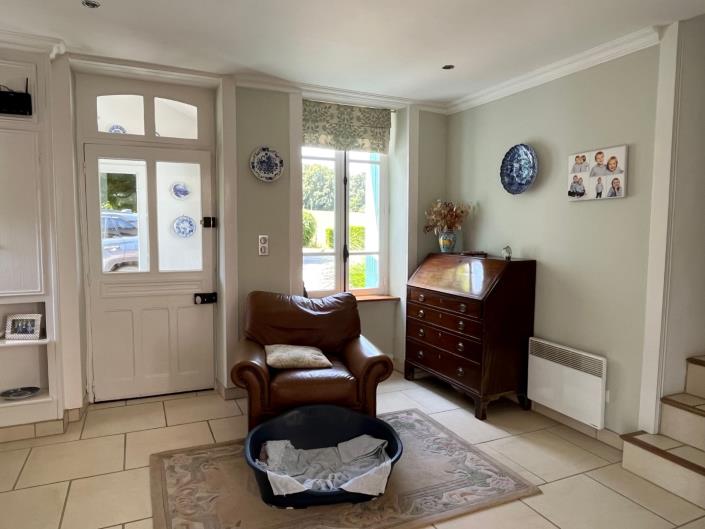 Image No.10-4 Bed Farmhouse for sale