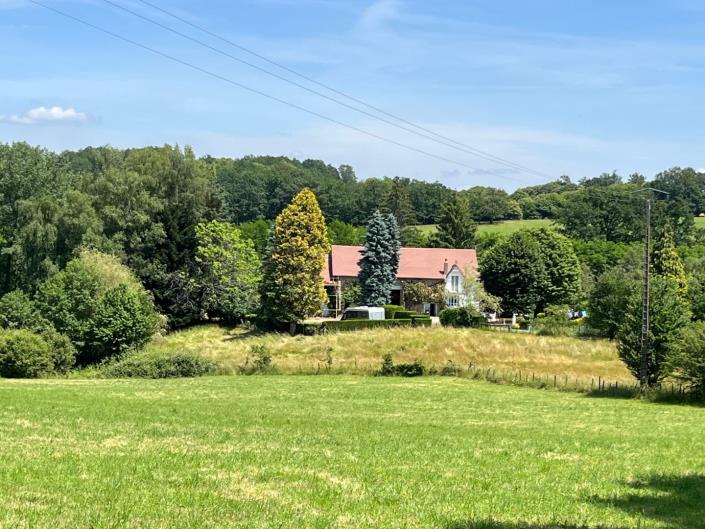 Image No.1-4 Bed Farmhouse for sale