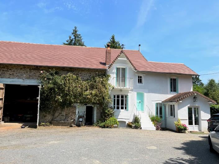 Image No.20-4 Bed Farmhouse for sale