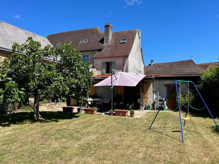 Image No.1-Maison de village de 3 chambres à vendre à Jumilhac-le-Grand