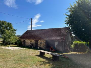 6038_st_priest_les_fougeres_maison_en_pierres_campagne_vue_terrain_sans_vosinage--4-
