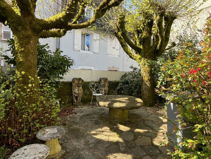 Image No.2-Maison de ville de 5 chambres à vendre à Saint-Yrieix-la-Perche