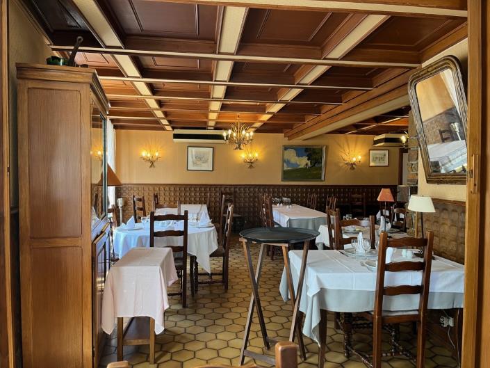 Image No.12-11 Bed House for sale