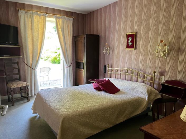 Image No.21-11 Bed House for sale