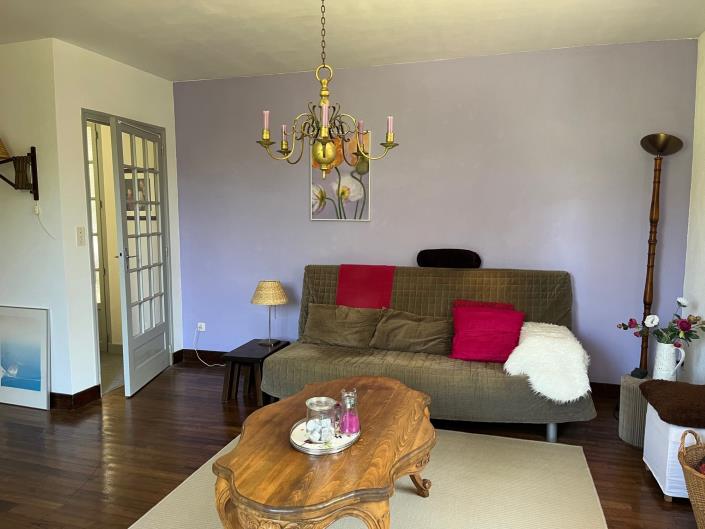 Image No.11-2 Bed Country Property for sale