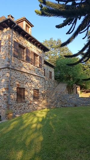 Image No.6-4 Bed Village House for sale