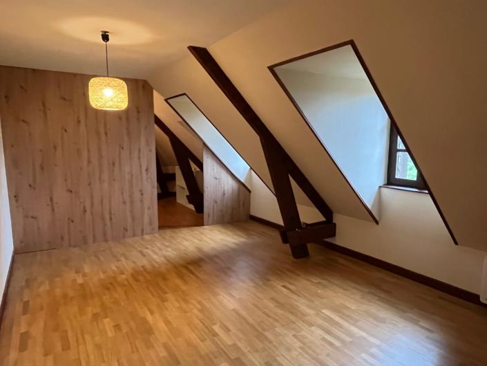 Image No.8-4 Bed Village House for sale