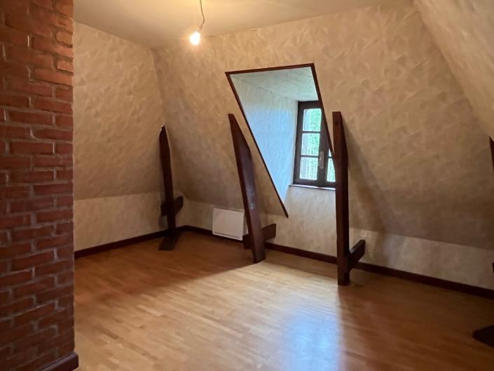 Image No.11-4 Bed Village House for sale