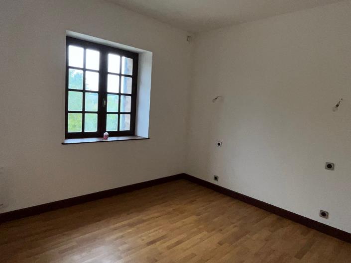 Image No.16-4 Bed Village House for sale