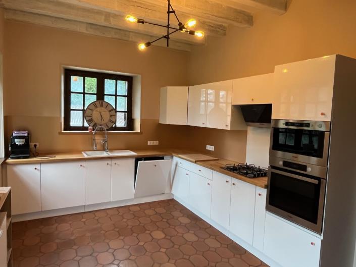 Image No.19-4 Bed Village House for sale