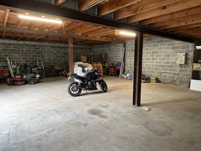 Image No.21-4 Bed Village House for sale