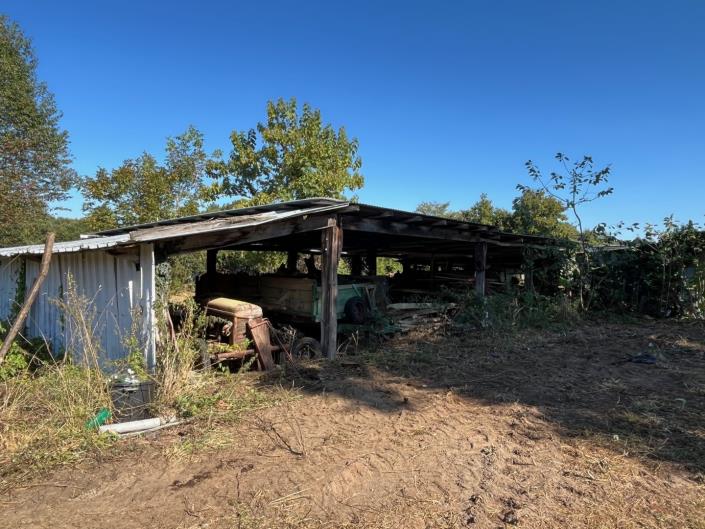 Image No.11-4 Bed Farmhouse for sale