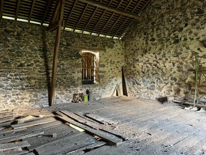 Image No.20-1 Bed Farmhouse for sale