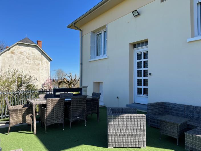 Image No.15-3 Bed Village House for sale