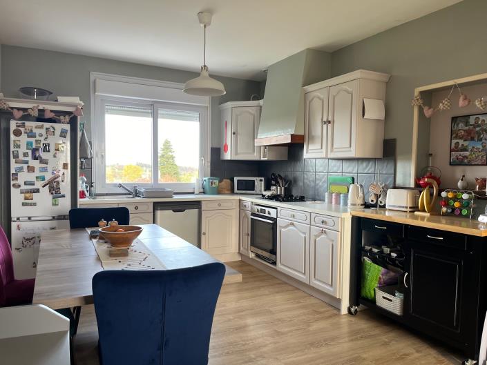 Image No.4-3 Bed Village House for sale