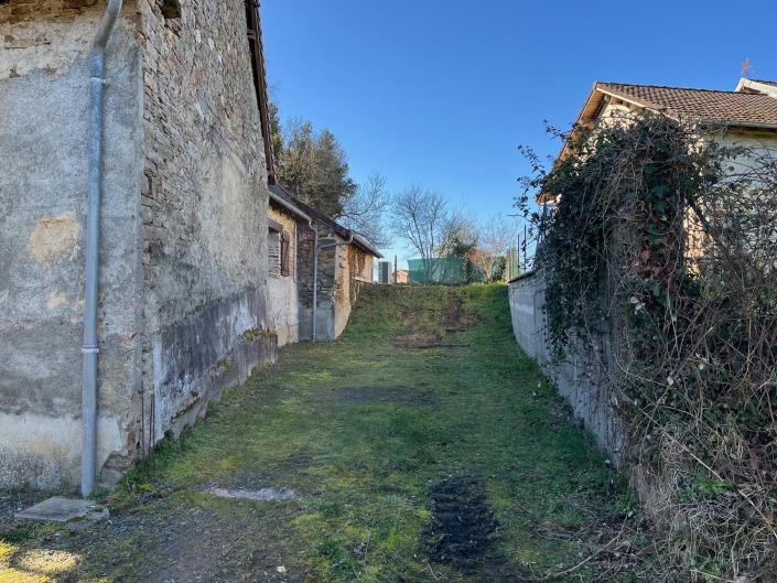 Image No.13-3 Bed Country Property for sale