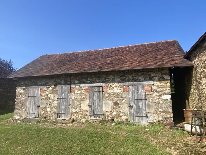 Image No.21-4 Bed Farmhouse for sale