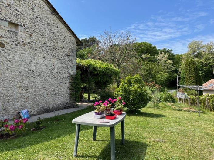 Image No.20-Maison de campagne de 4 chambres à vendre à Ribérac