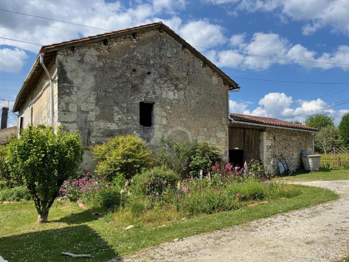Image No.22-Maison de campagne de 4 chambres à vendre à Ribérac
