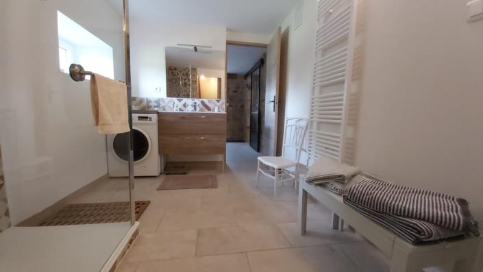 Image No.33-6 Bed Country Property for sale