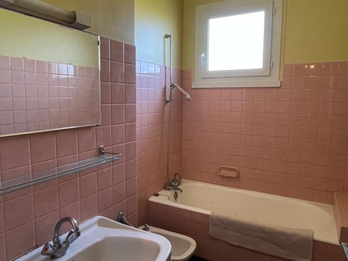 Image No.8-Maison de village de 2 chambres à vendre à Payzac