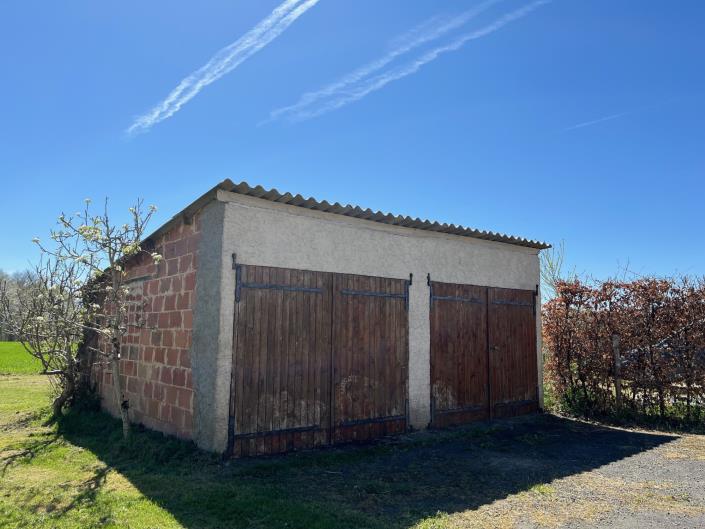 Image No.14-2 Bed Farmhouse for sale