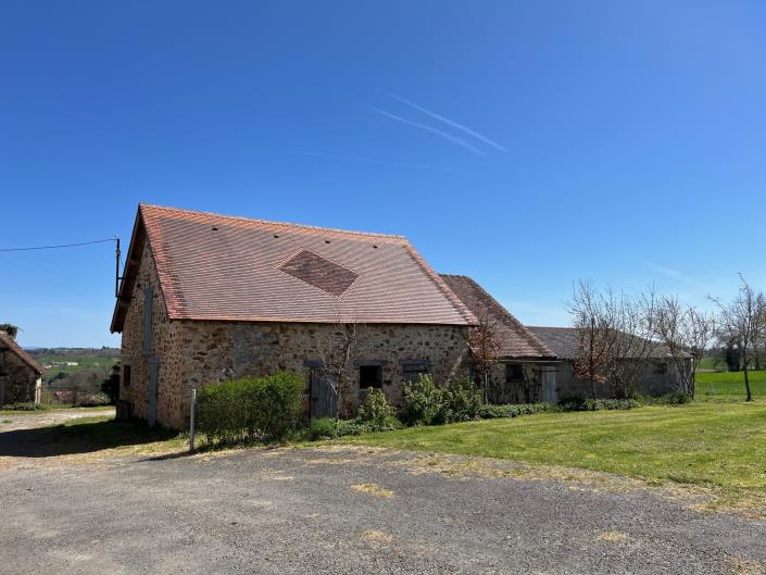 Image No.17-2 Bed Farmhouse for sale