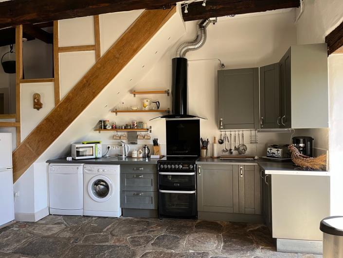 Image No.16-4 Bed Country Property for sale