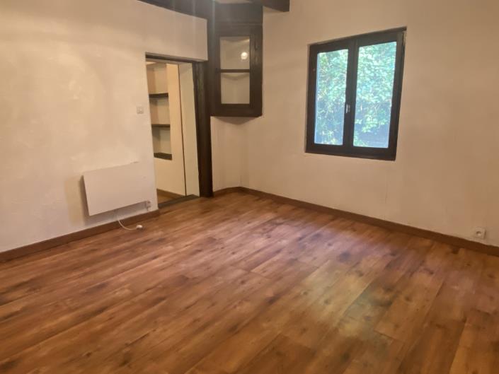 Image No.17-2 Bed Country House for sale