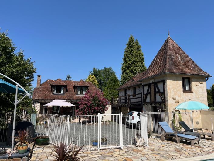 Image No.1-3 Bed Country Property for sale