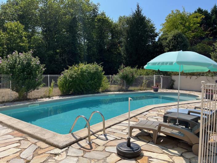 Image No.17-3 Bed Country Property for sale