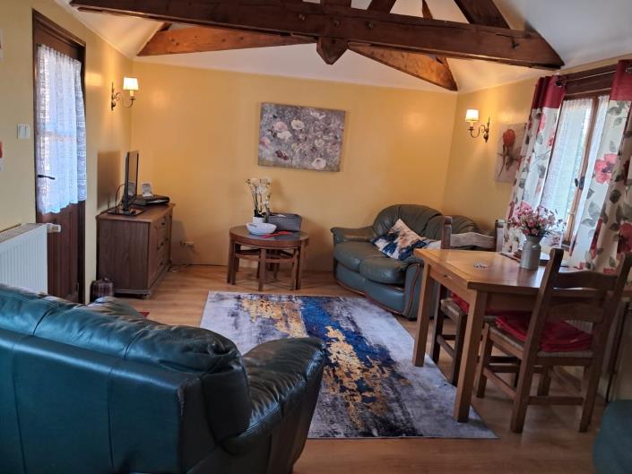 Image No.14-3 Bed Country Property for sale