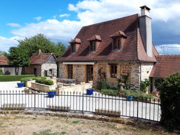 6441_immo_berthou_angoisse_fermette_perigourdine_renovee_piscine_terrain_vues_grange_campagne--1-