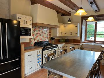 6441_immo_berthou_angoisse_fermette_perigourdine_renovee_piscine_terrain_vues_grange_campagne--9-