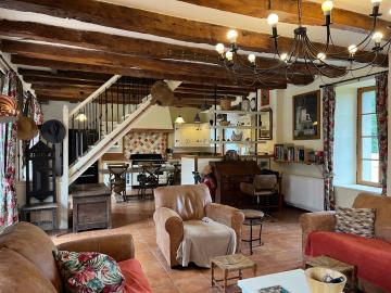 6441_immo_berthou_angoisse_fermette_perigourdine_renovee_piscine_terrain_vues_grange_campagne--13-