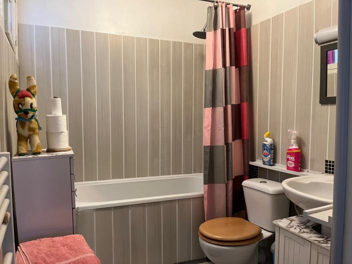 Image No.15-4 Bed Village House for sale