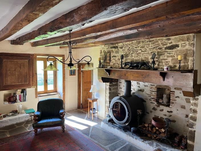 Image No.7-1 Bed Country Property for sale