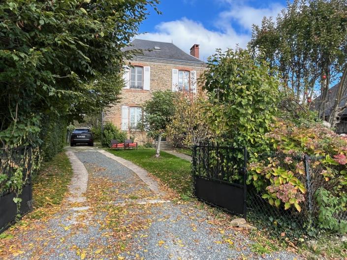 Image No.2-4 Bed Village House for sale