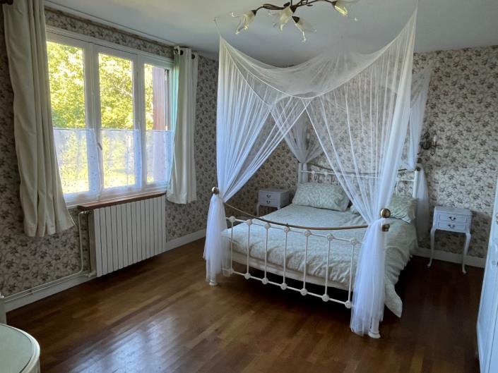 Image No.29-5 Bed Country Property for sale