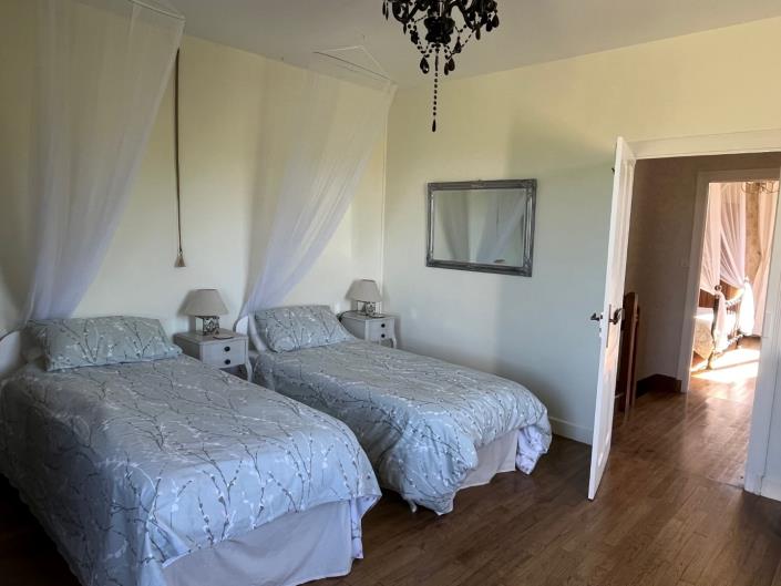 Image No.38-5 Bed Country Property for sale