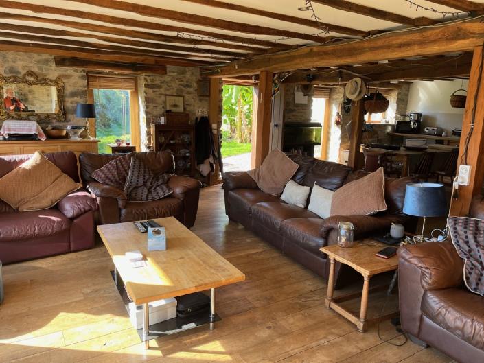 Image No.48-5 Bed Country Property for sale