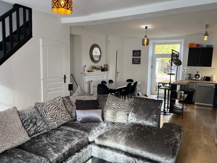 Image No.7-3 Bed Village House for sale