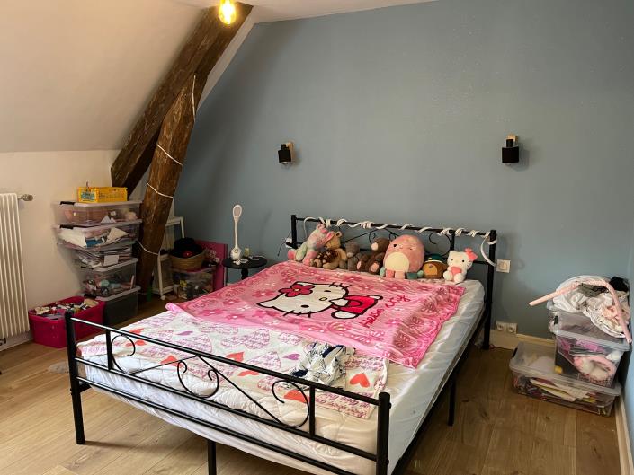 Image No.11-3 Bed Village House for sale