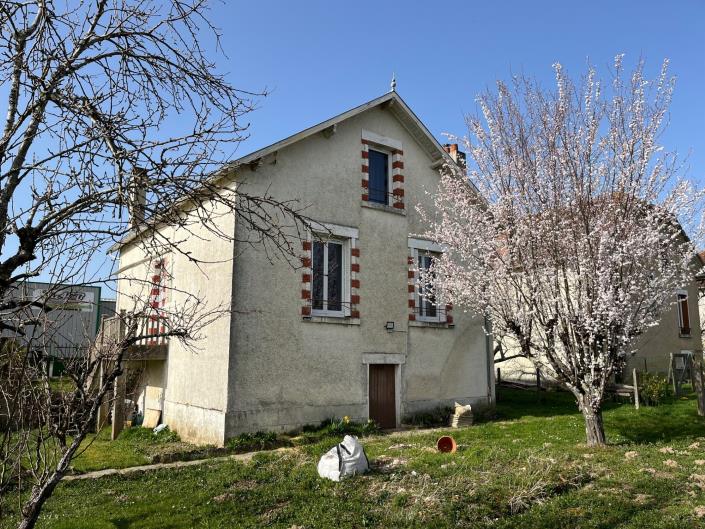 Image No.2-Maison de village de 3 chambres à vendre à Coussac-Bonneval
