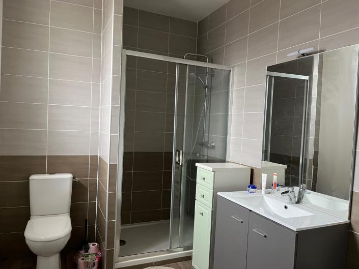 Image No.6-8 Bed Property for sale